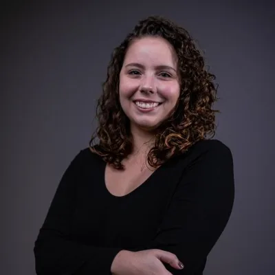 Foto de Priscila Lugão, Coordenadora Geral de Conteúdo do Product Camp